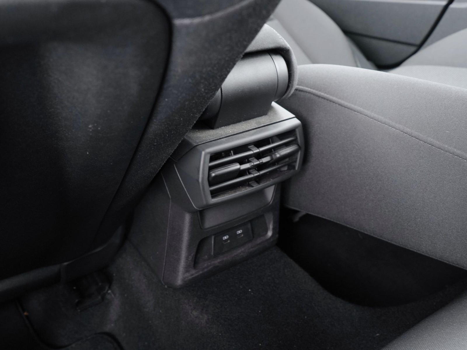 26 - Audi A3 sportback 30 2.0 tdi business s tronic