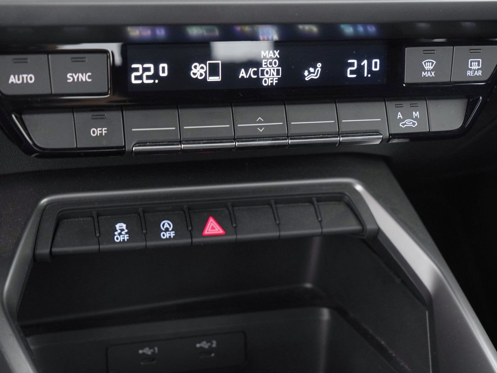 5 - Audi A3 sportback 30 2.0 tdi business s tronic