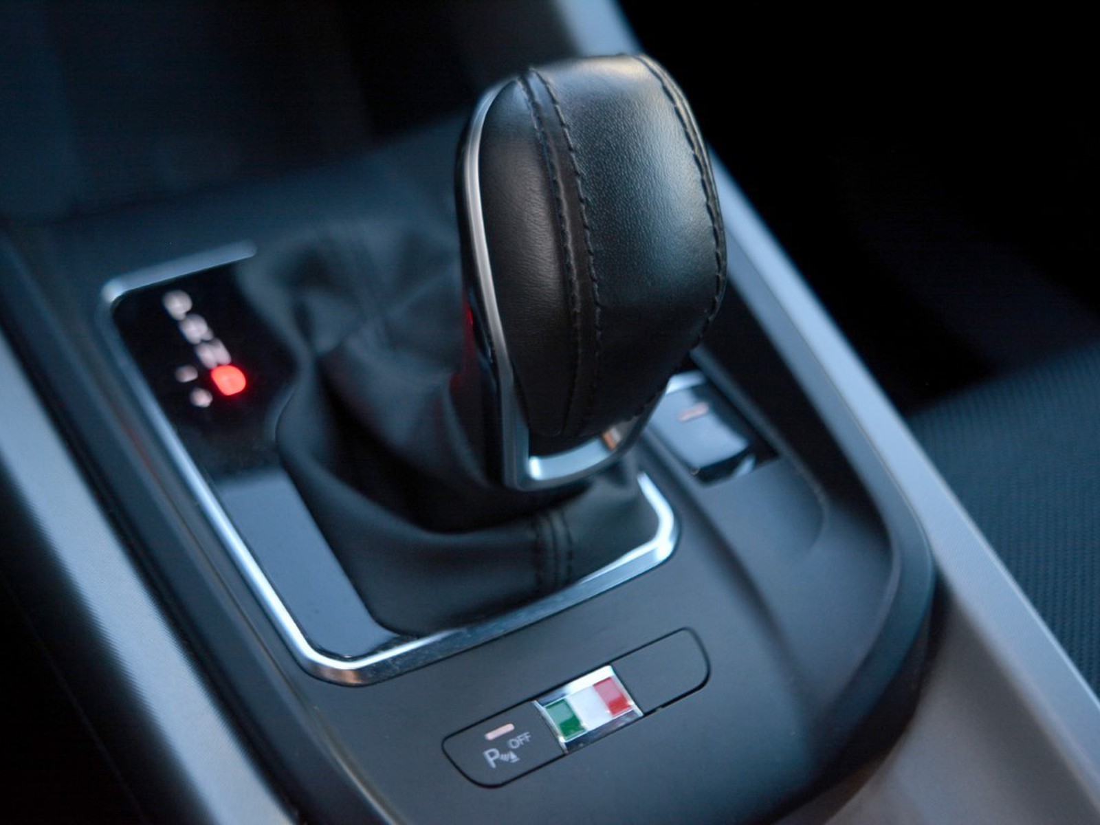 12 - Alfa Romeo Tonale 1.5 hybrid 160cv ti tct7