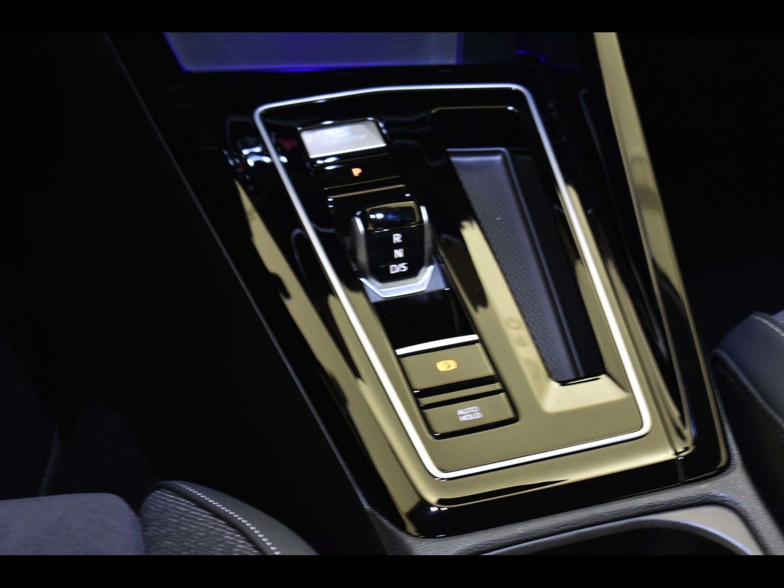 22 - Volkswagen Golf 1.5 tsi ehybrid 204cv style dsg