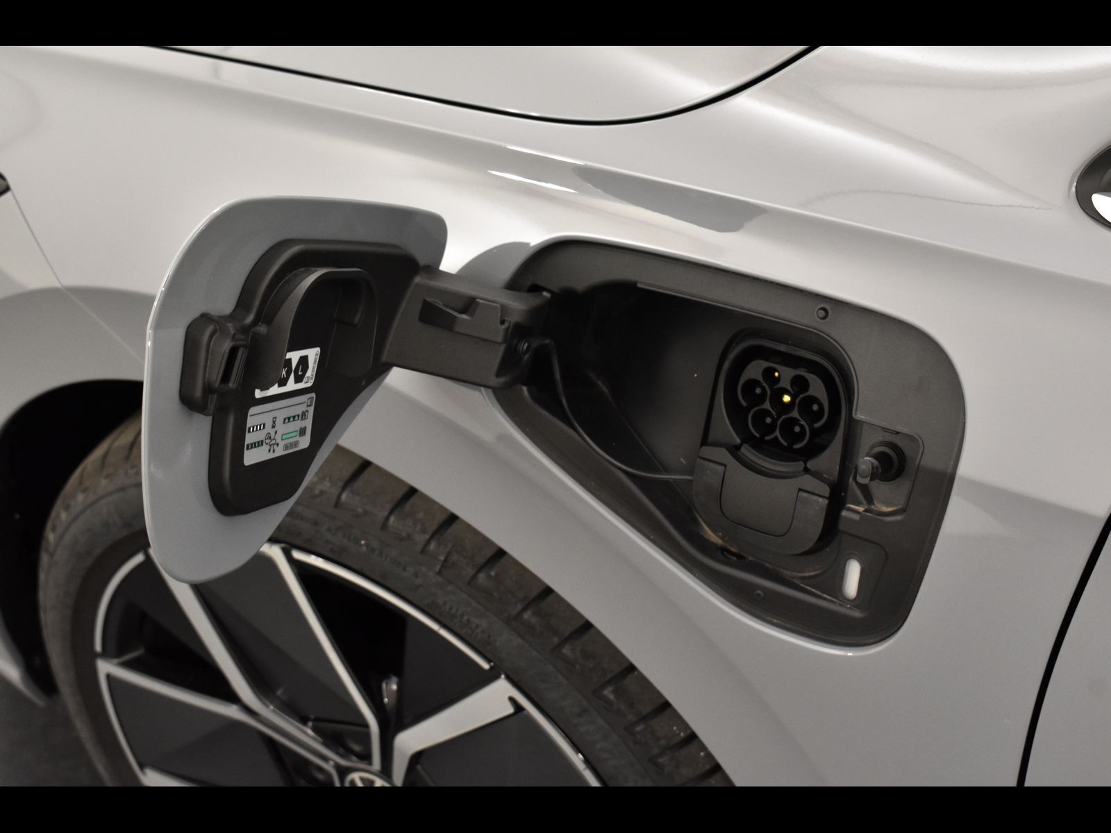 26 - Volkswagen Golf 1.5 tsi ehybrid 204cv style dsg