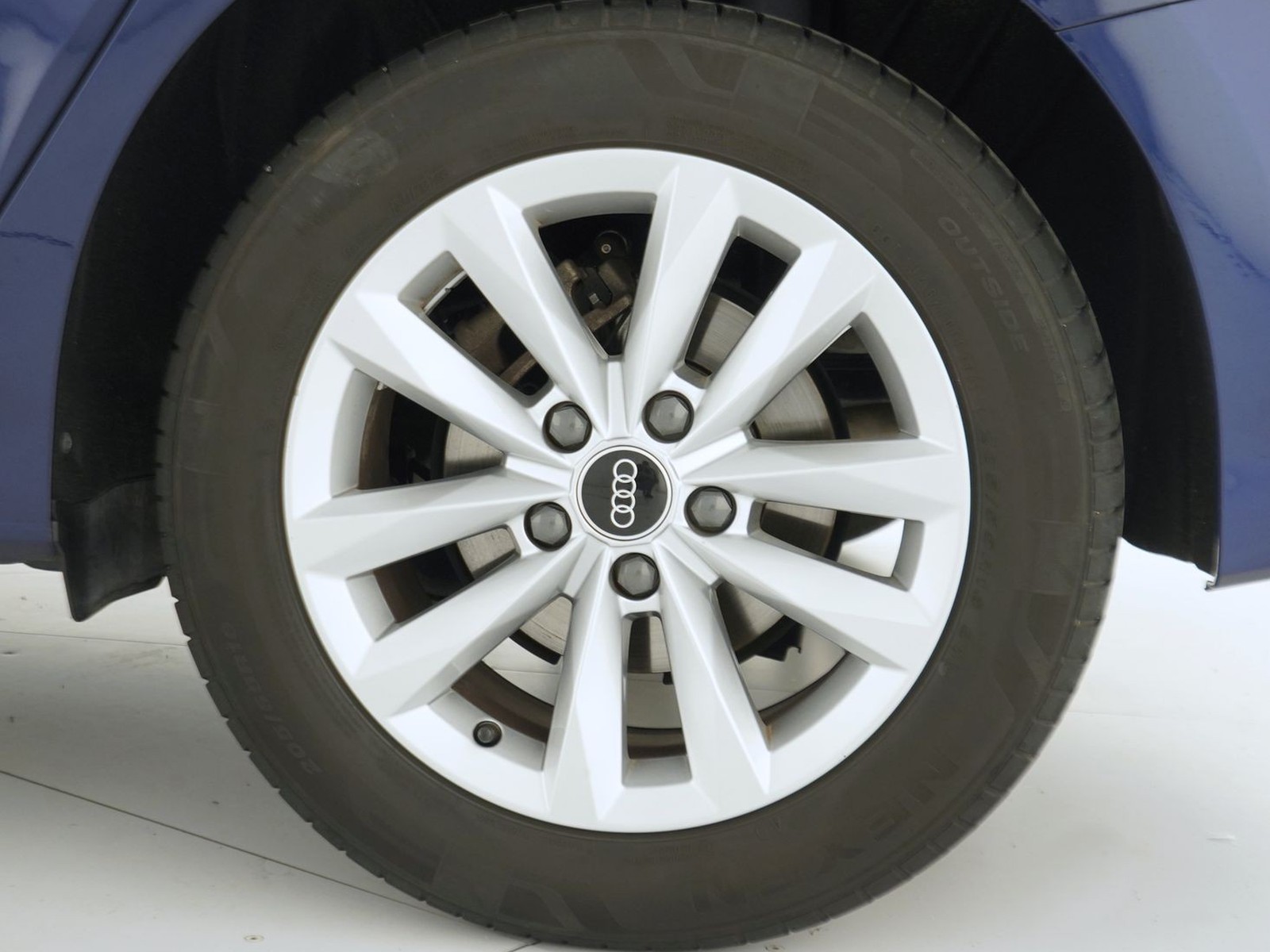 12 - Audi A3 sportback 30 2.0 tdi business