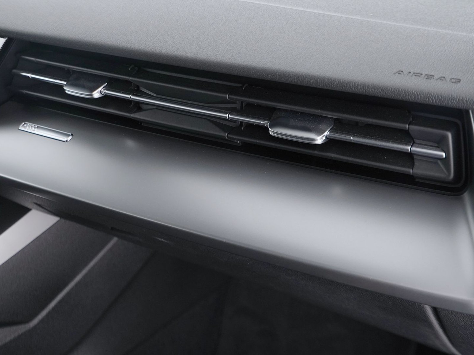 18 - Audi A3 sportback 30 2.0 tdi business