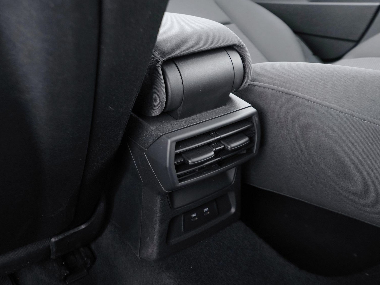 26 - Audi A3 sportback 30 2.0 tdi business