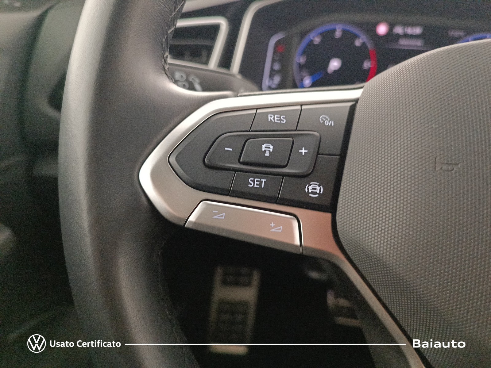 15 - Volkswagen T-Roc 2.0 tdi scr 150cv r line dsg