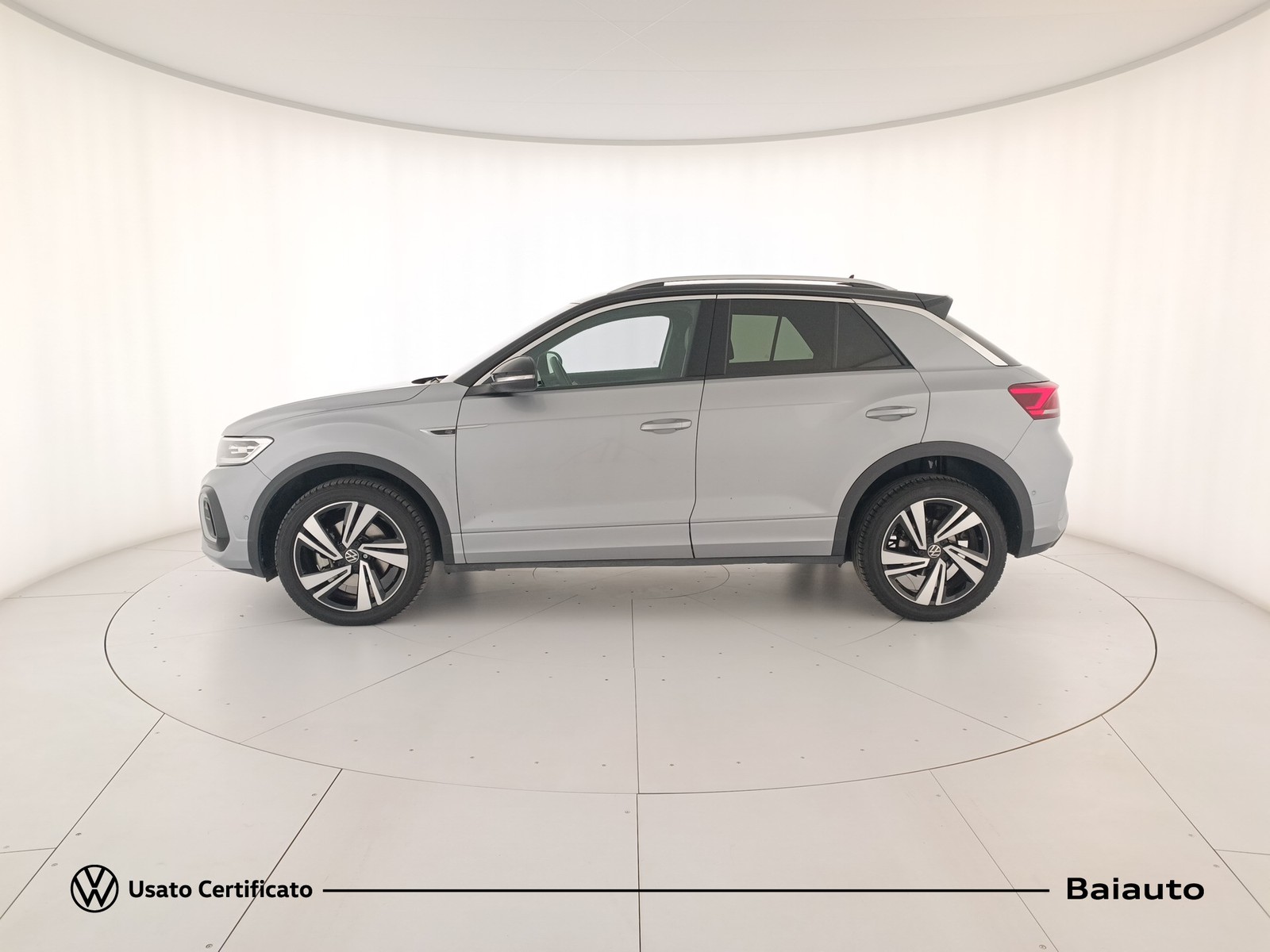 3 - Volkswagen T-Roc 2.0 tdi scr 150cv r line dsg