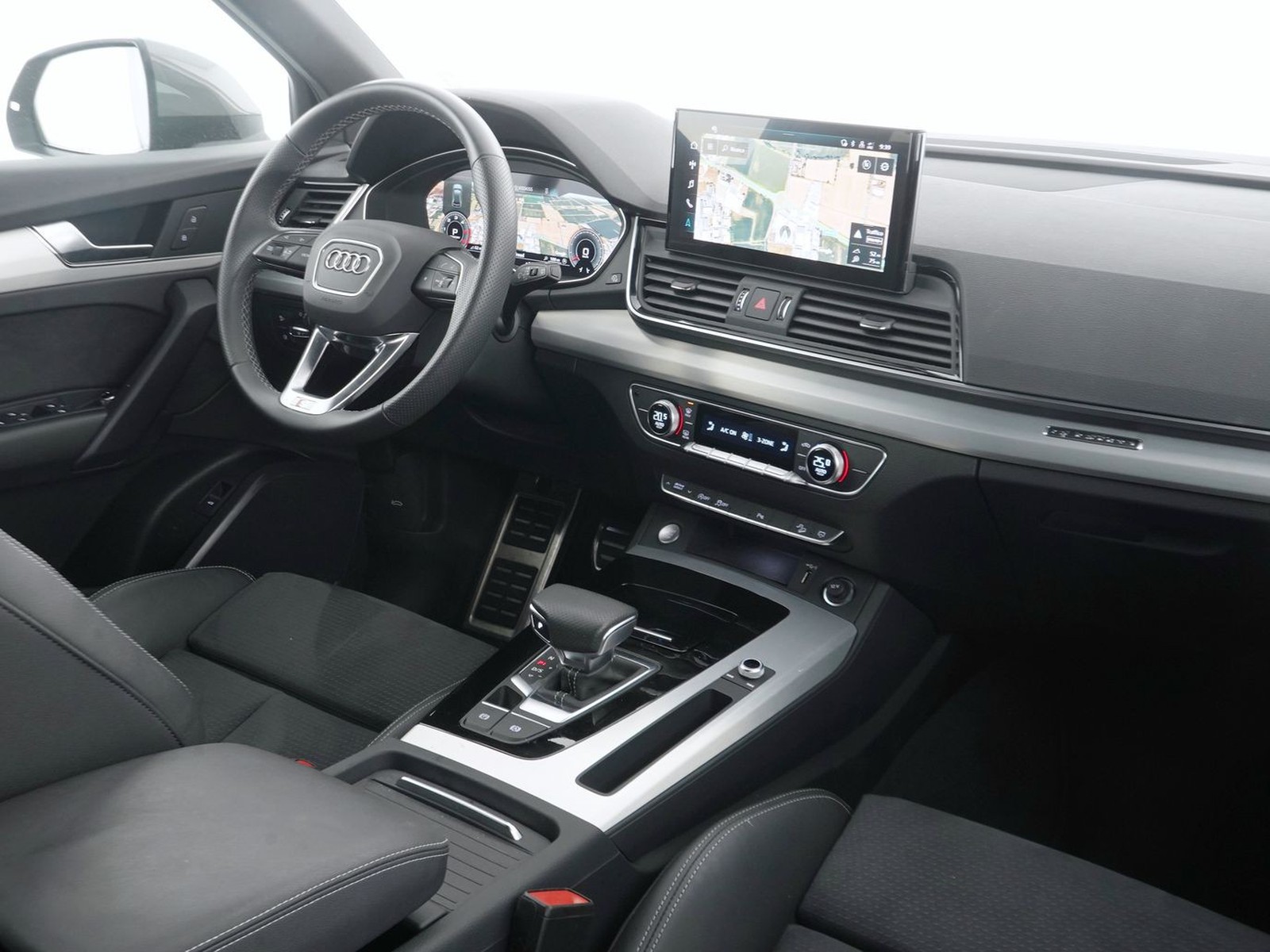 4 - Audi Q5 sportback 40 2.0 tdi mhev 12v s line quattro s tronic