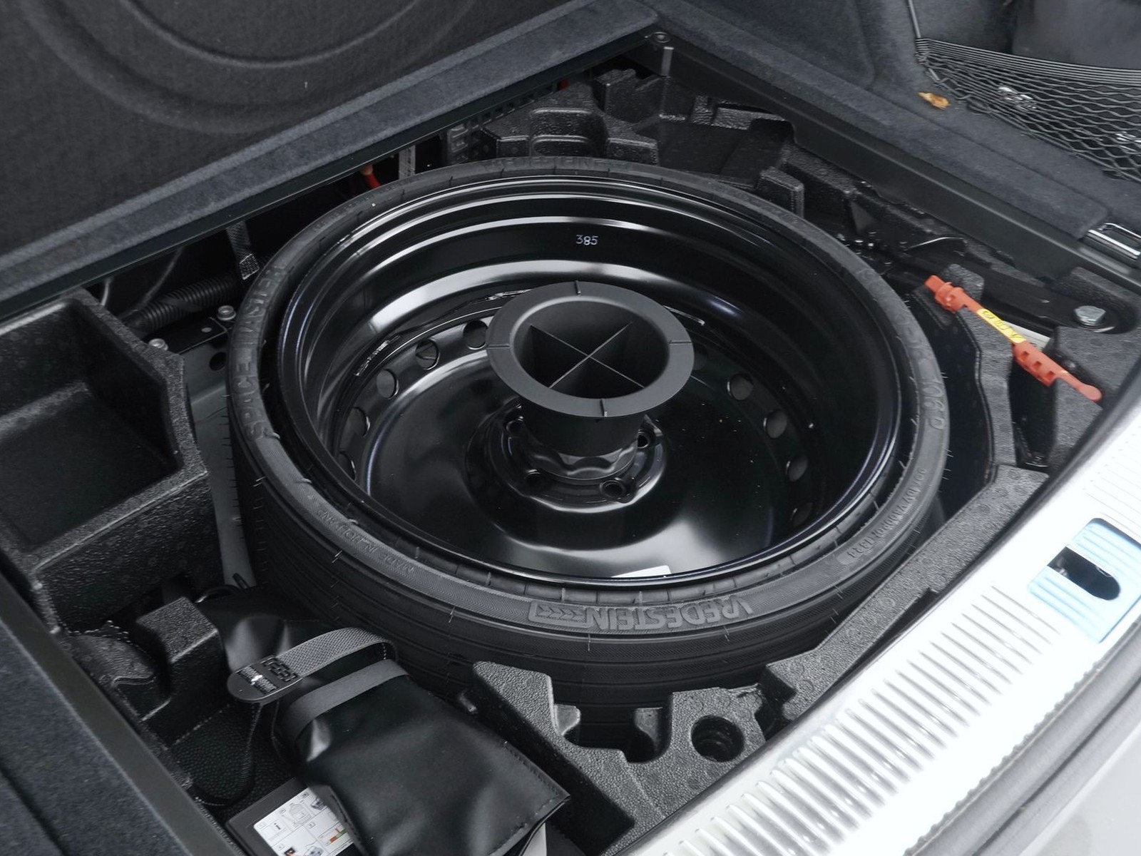 33 - Audi Q5 sportback 40 2.0 tdi mhev 12v s line quattro s tronic