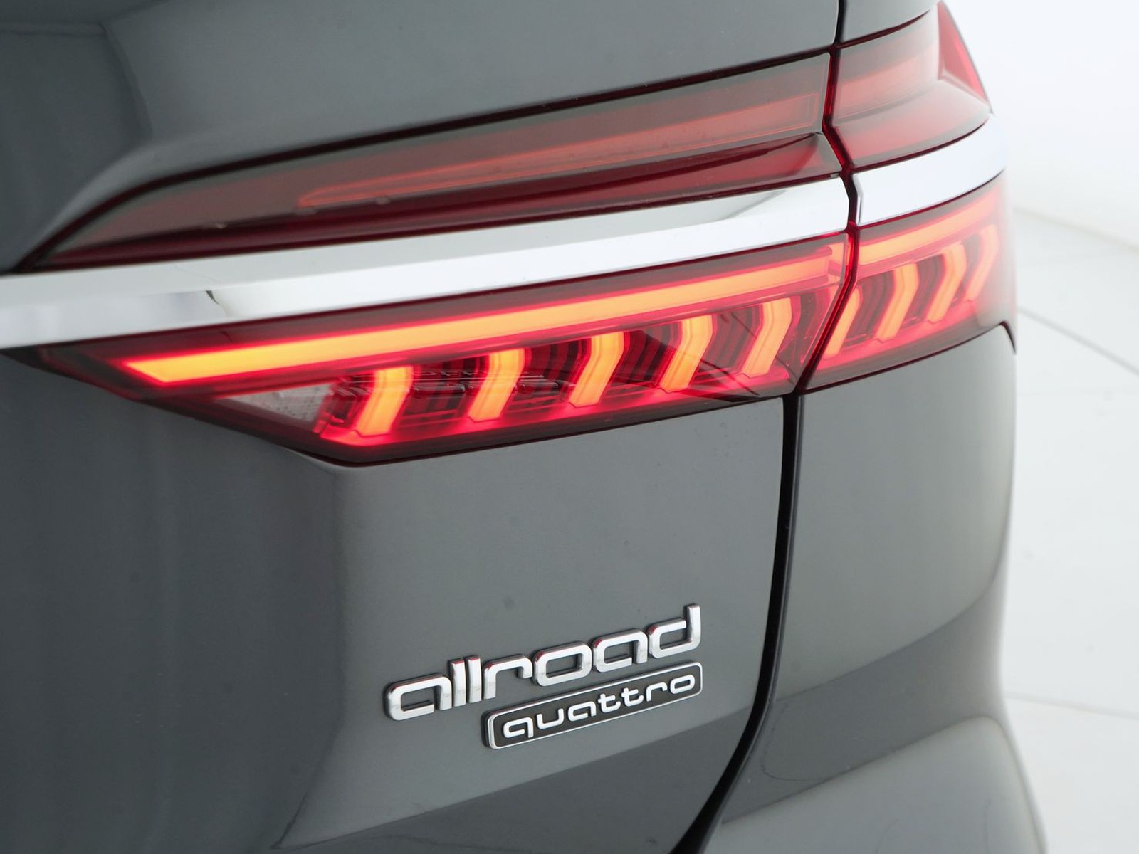 39 - Audi A6 allroad allroad 40 2.0 tdi mhev 12v 204cv business advanced quattro ultra s tronic