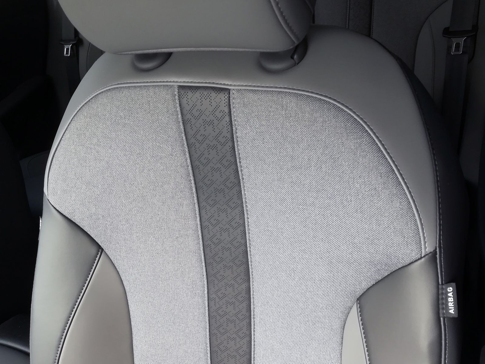 21 - Mg MGS5 EV ev luxury 64