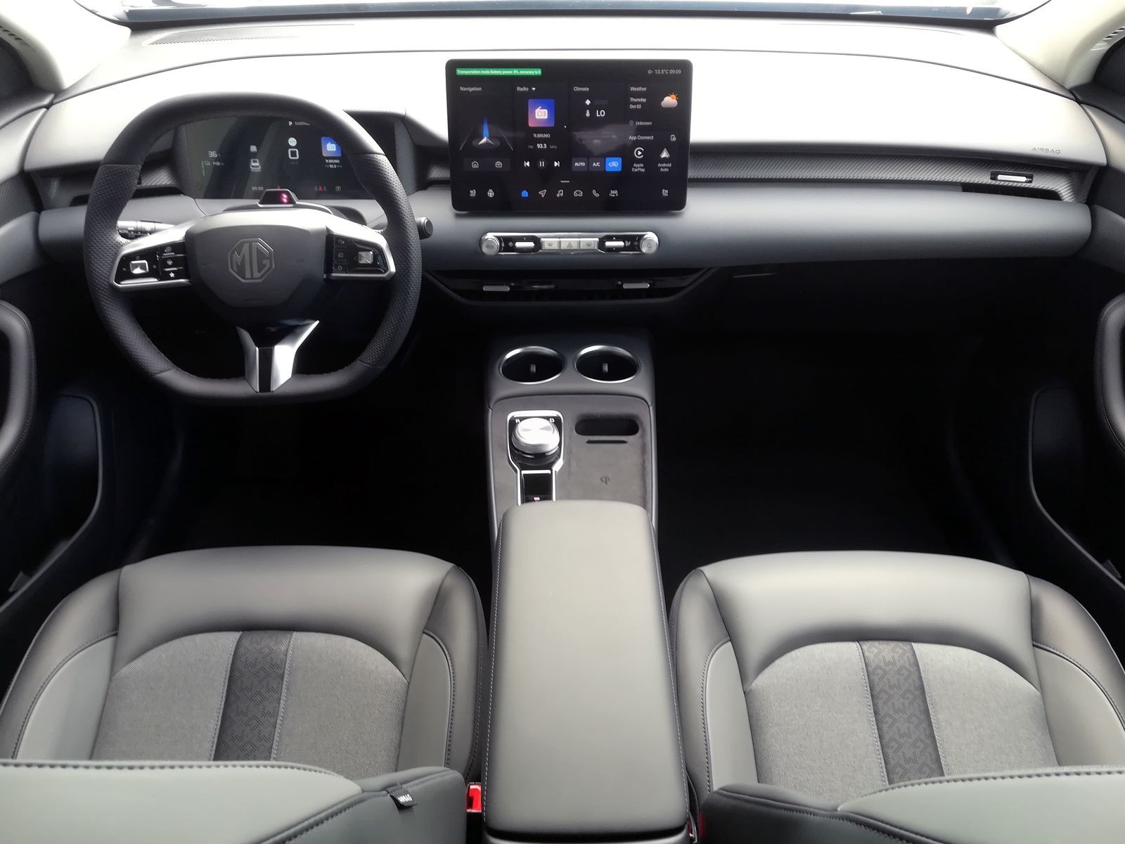 8 - Mg MGS5 EV ev luxury 64