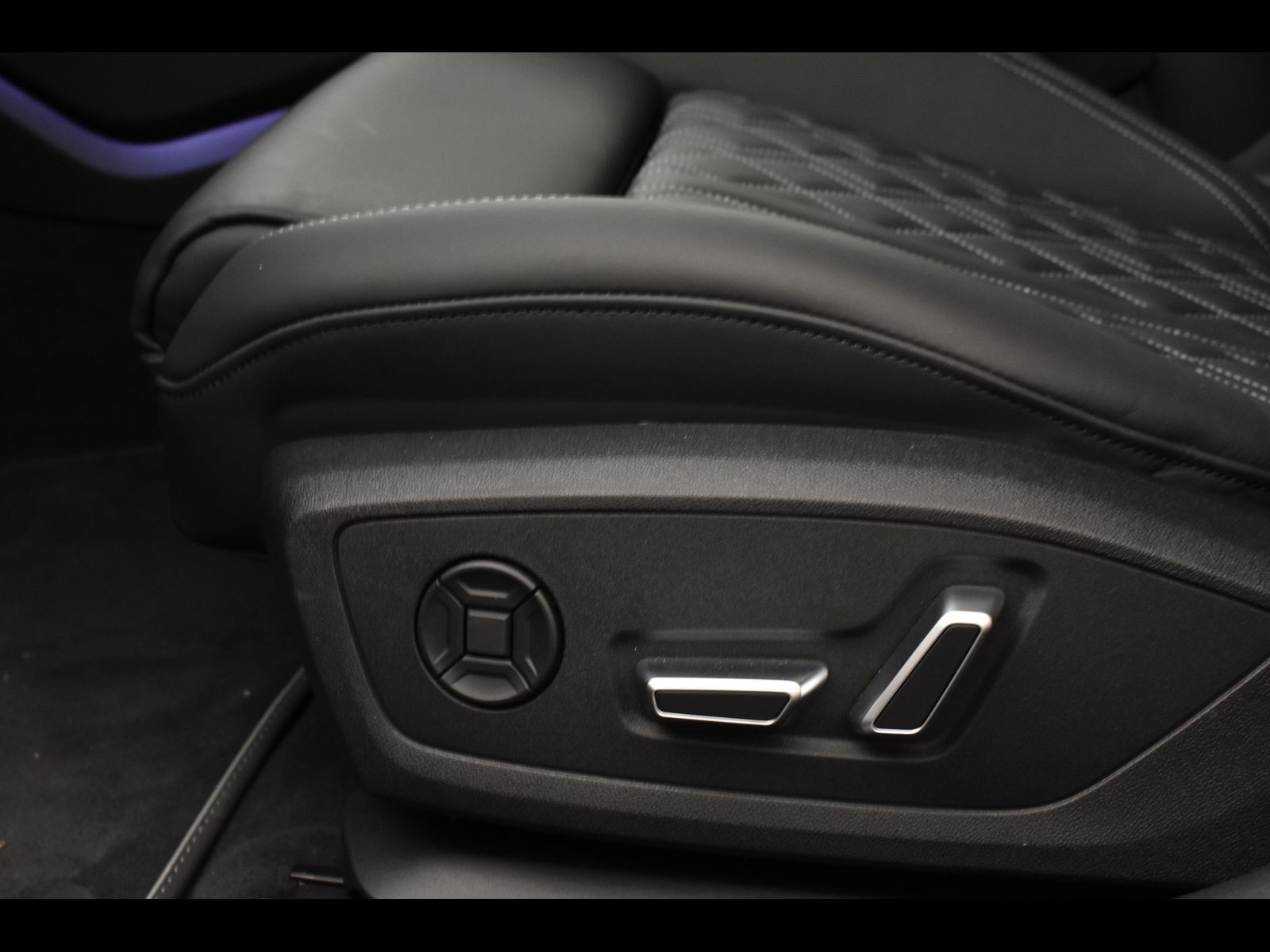 17 - Audi A7 sportback 50 2.0 tfsi e 265cv business advanced quattro ultra s tronic