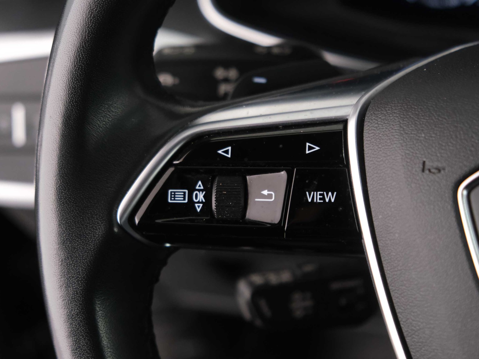 24 - Audi A6 allroad allroad 55 3.0 v6 tdi mhev 48v 344cv evolution quattro tiptronic