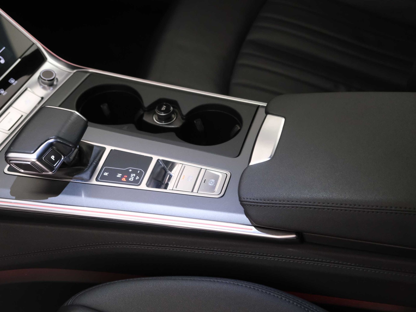 28 - Audi A6 allroad allroad 55 3.0 v6 tdi mhev 48v 344cv evolution quattro tiptronic