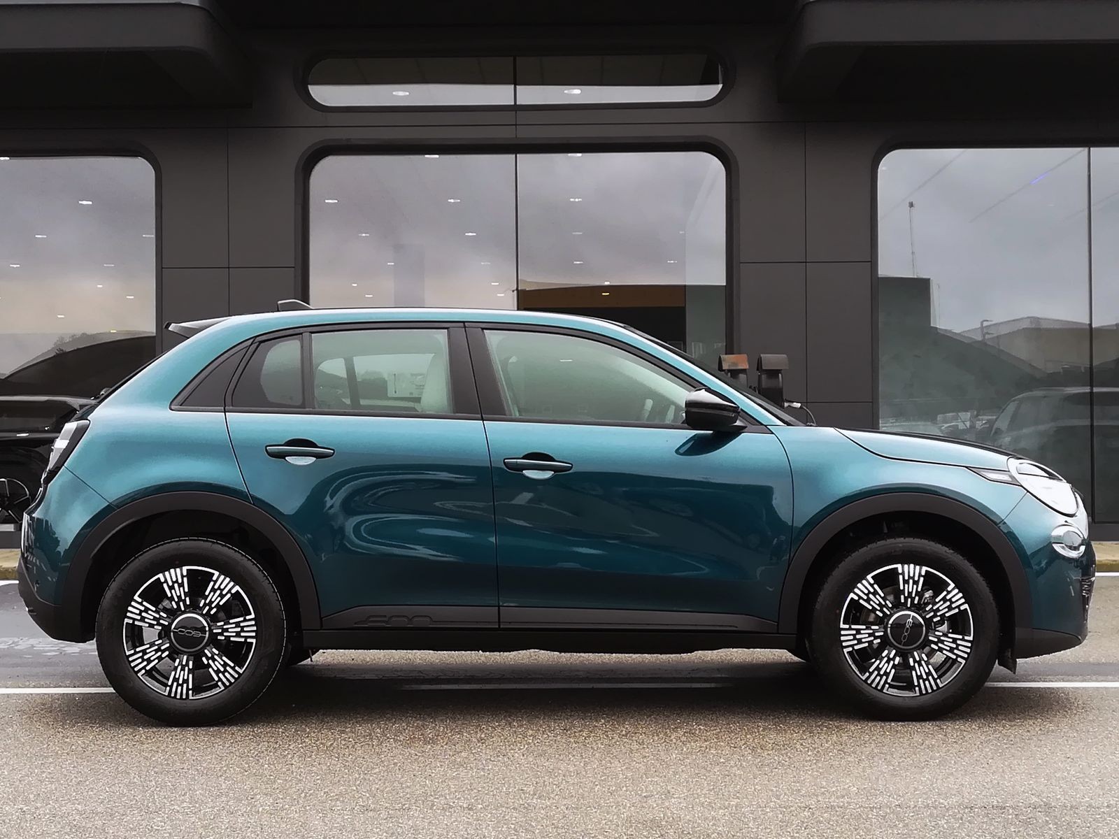 4 - Fiat 600 1.2 hybrid 145cv icon