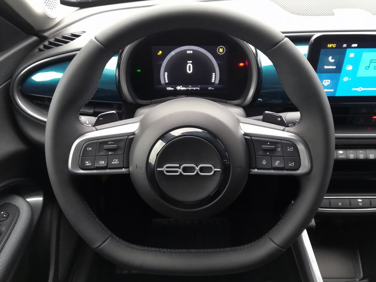 9 - Fiat 600 1.2 hybrid 145cv icon