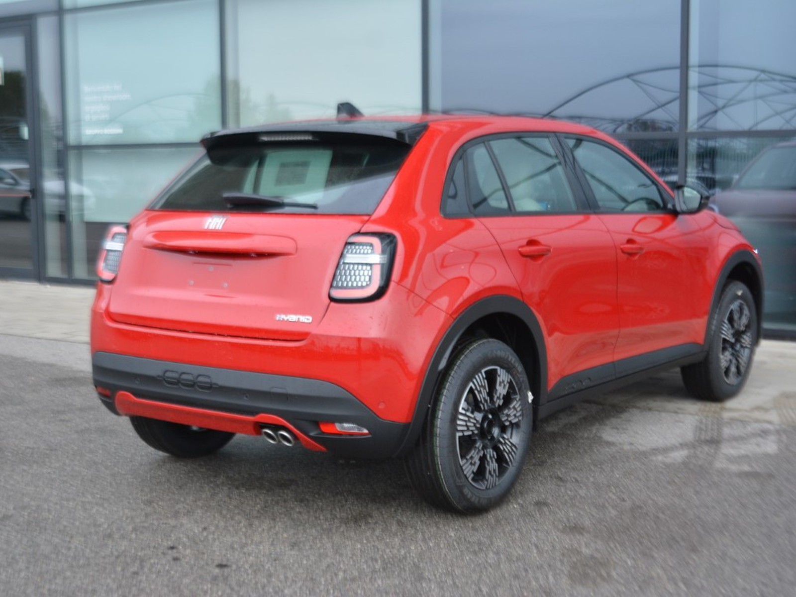 3 - Fiat 600 1.2 hybrid 145cv icon