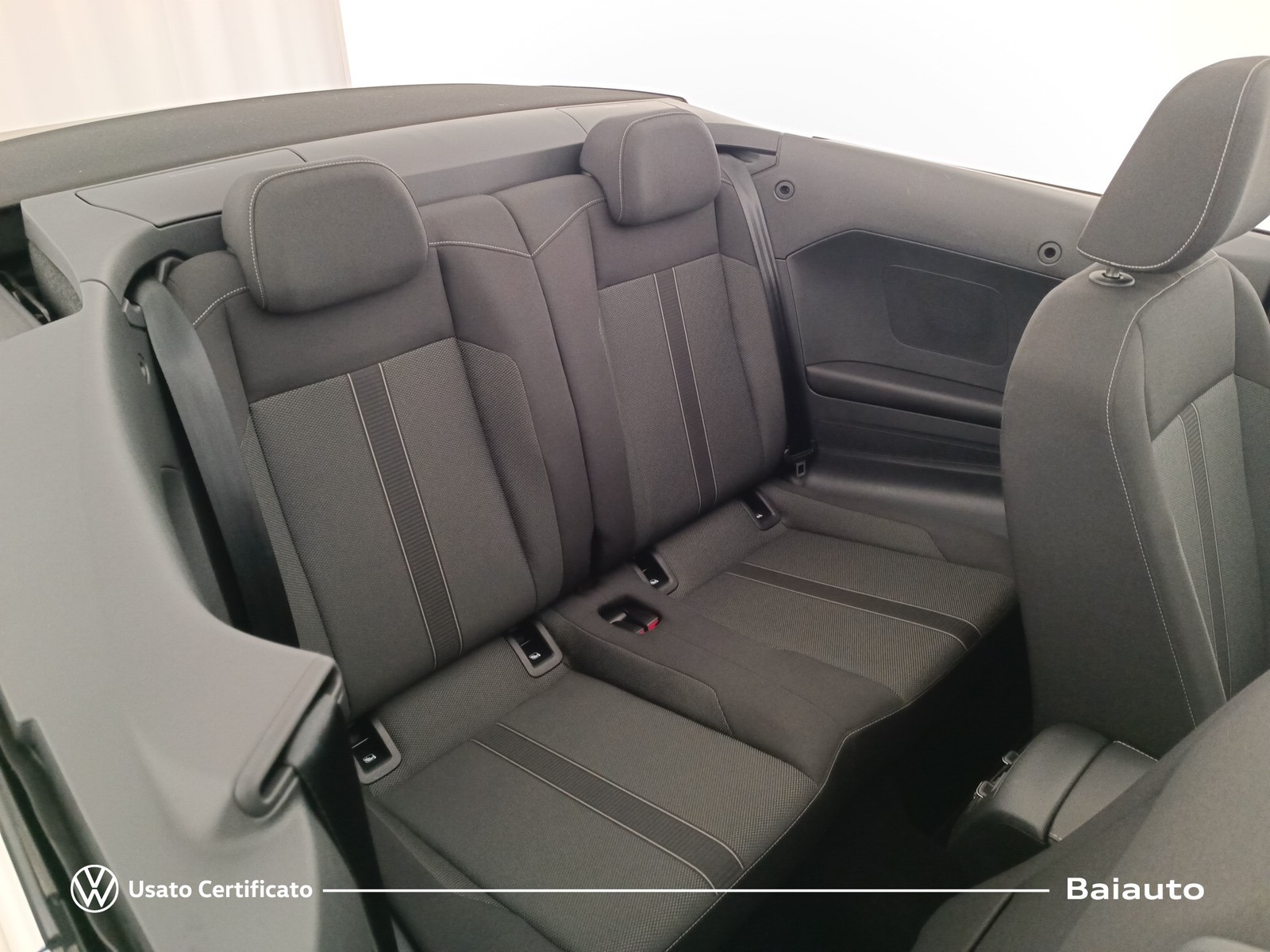 21 - Volkswagen T-Roc cabriolet 1.0 tsi 110cv style