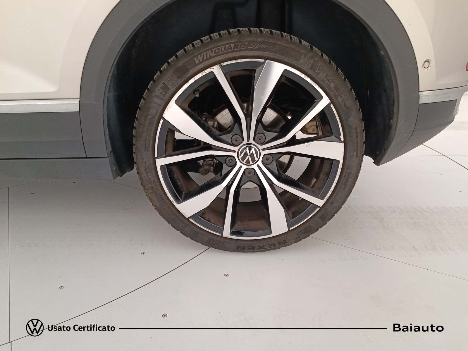 28 - Volkswagen T-Roc cabriolet 1.0 tsi 110cv style