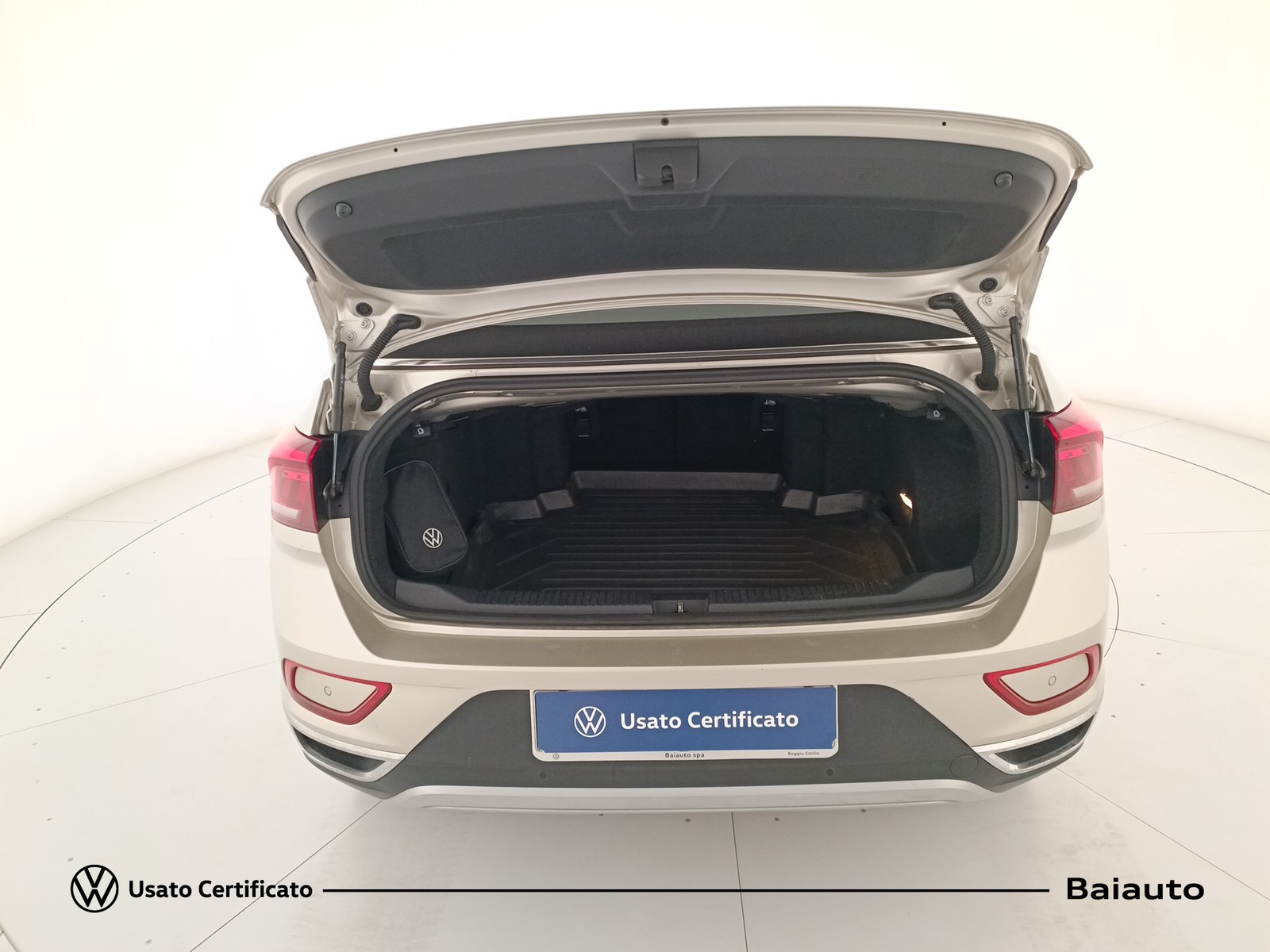 30 - Volkswagen T-Roc cabriolet 1.0 tsi 110cv style