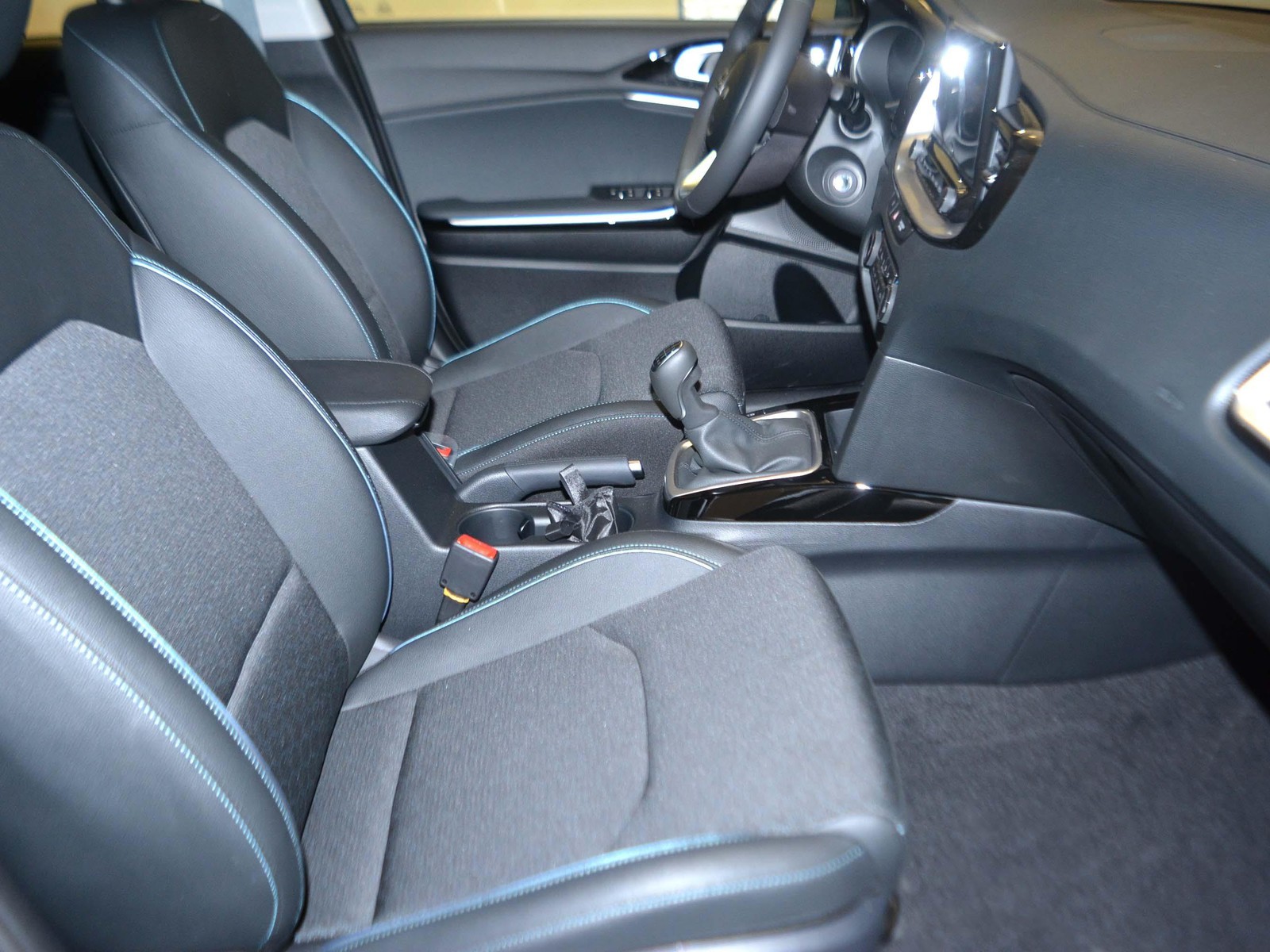 5 - Kia Xceed 1.0 t-gdi gpl 94cv business mt