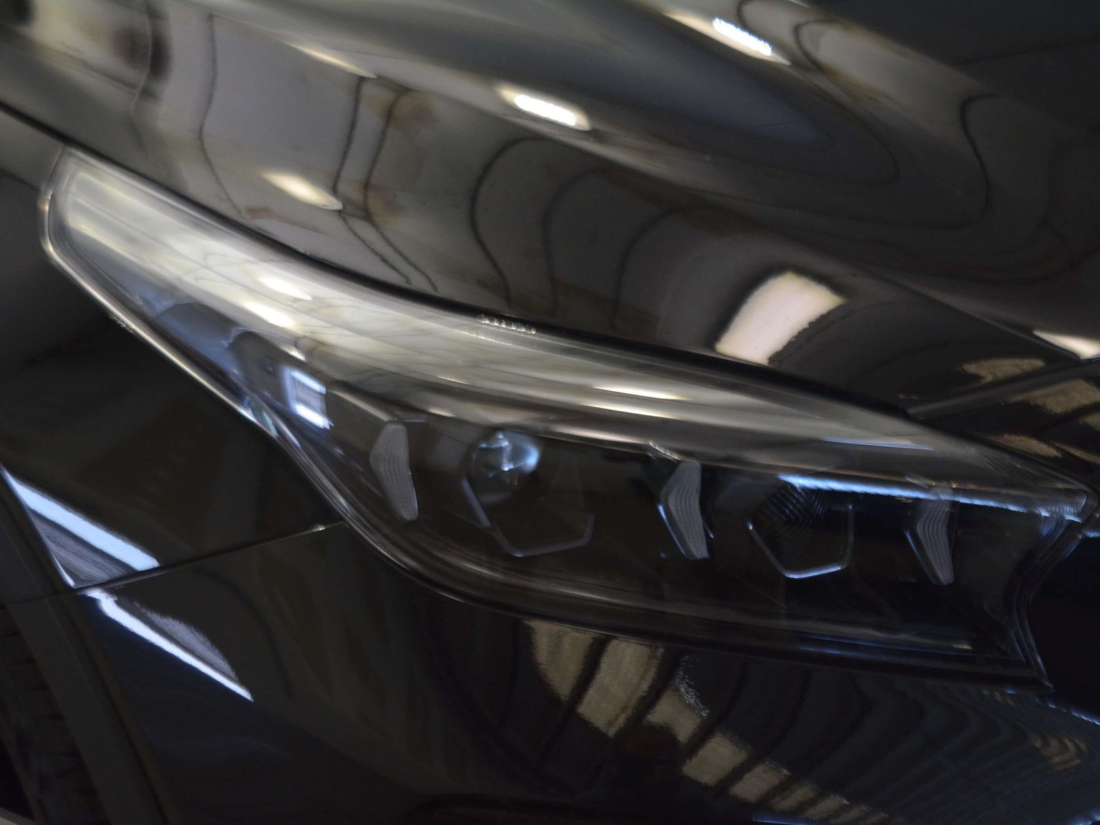 21 - Kia Xceed 1.0 t-gdi gpl 94cv business mt