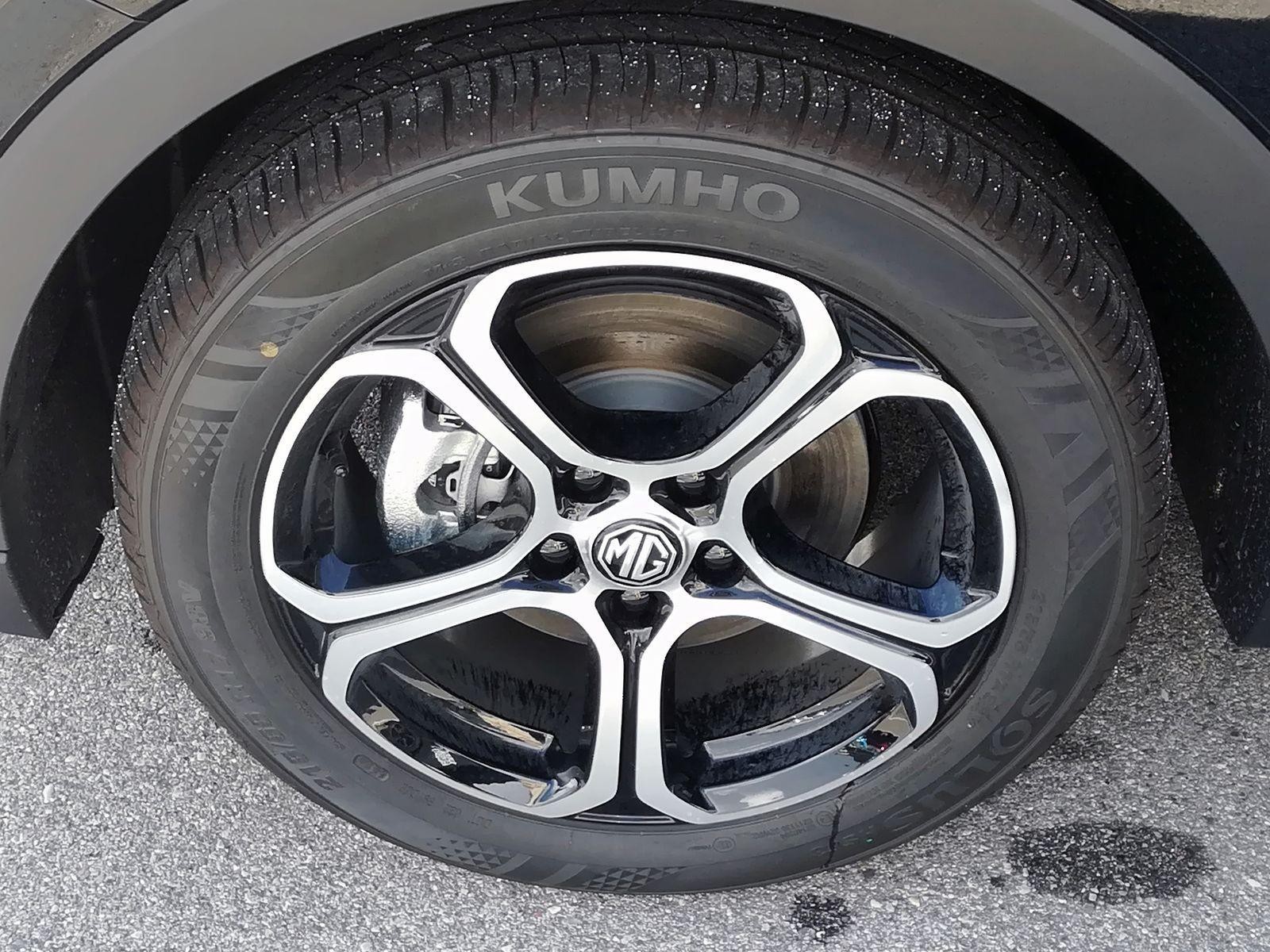 18 - Mg ZS 1.5 hybrid+ comfort auto