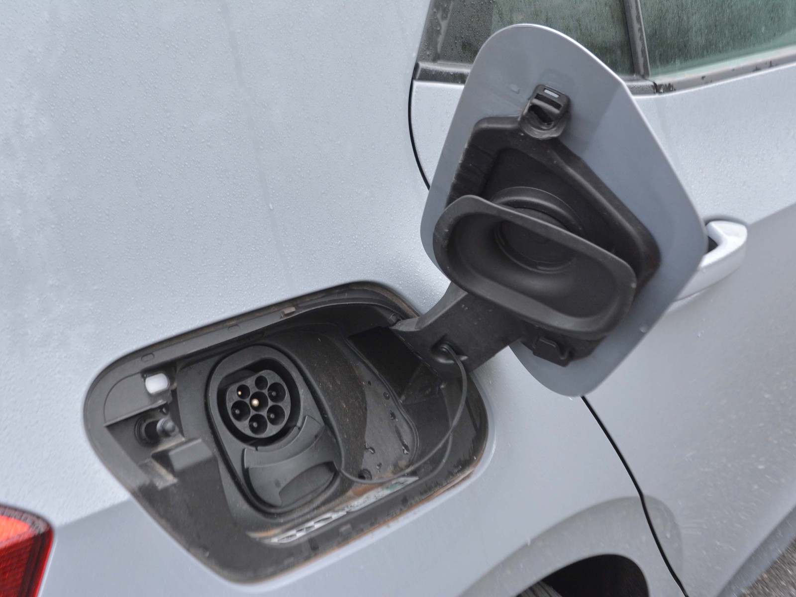 14 - Volkswagen ID.3 58 kwh pro performance