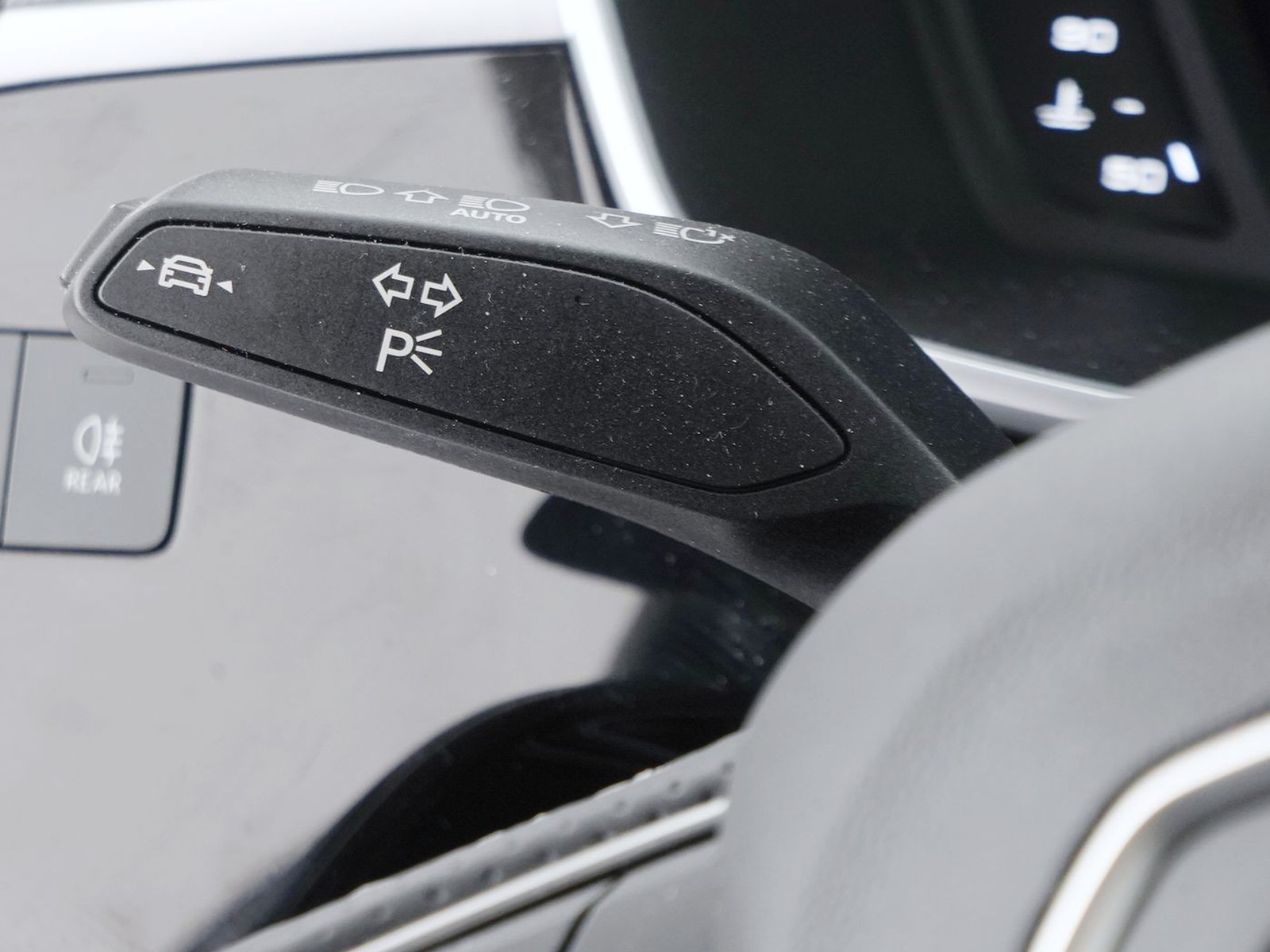 26 - Audi Q3 sportback 35 2.0 tdi s line edition s tronic