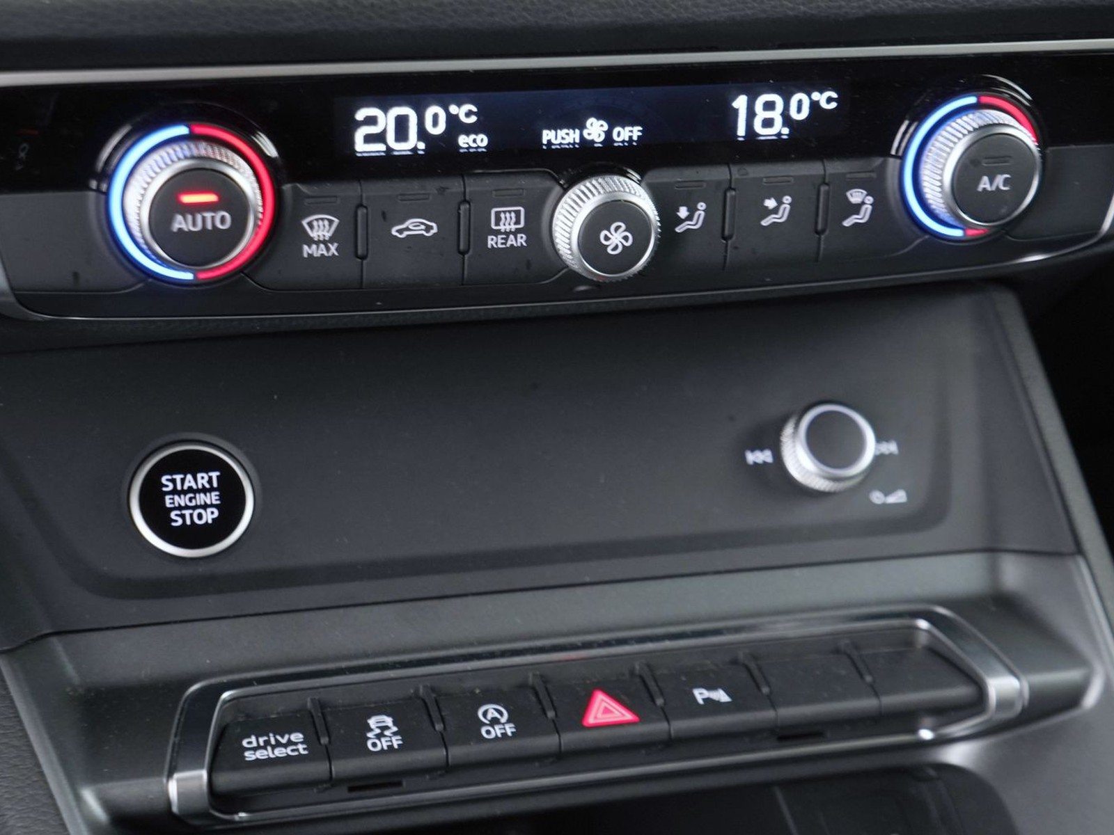 5 - Audi Q3 sportback 35 2.0 tdi s line edition s tronic