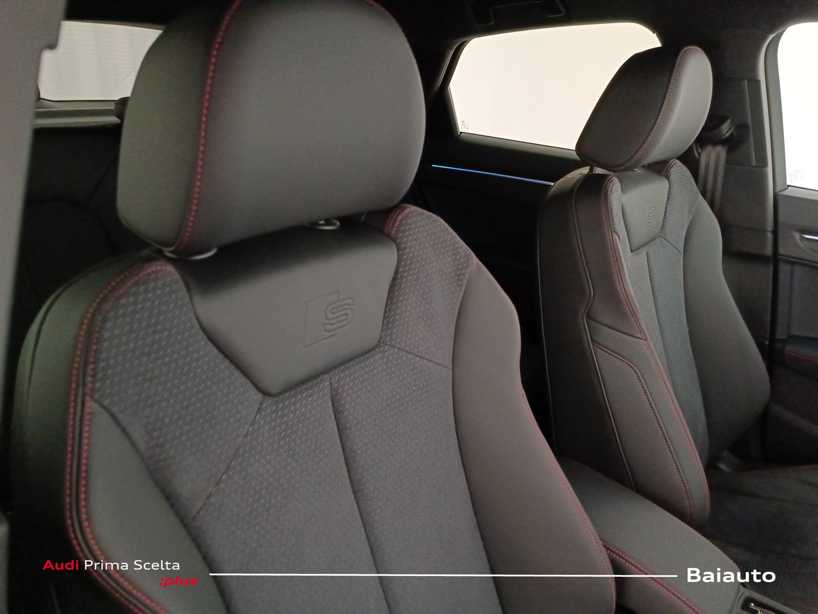 24 - Audi Q3 sportback 35 2.0 tdi s line edition s tronic