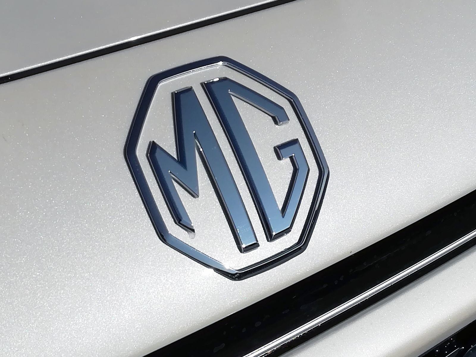 24 - Mg HS 1.5 hybrid+ comfort auto