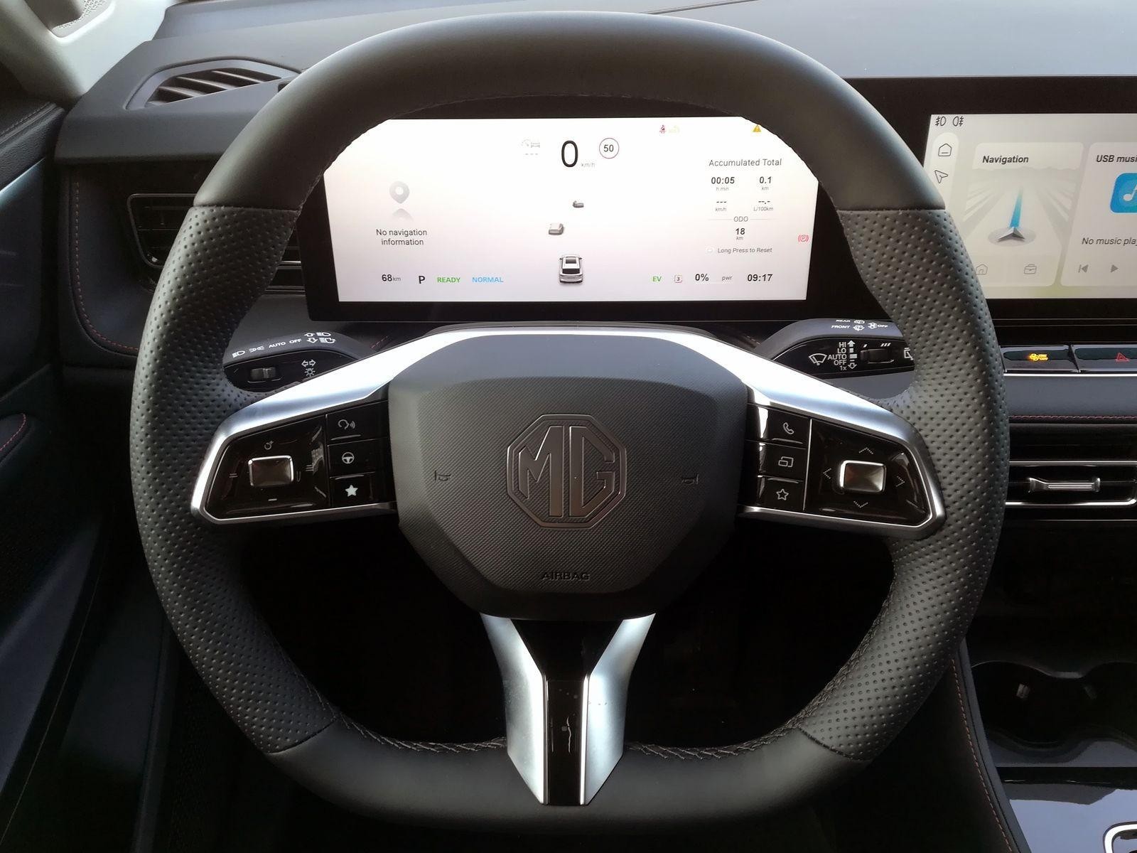 9 - Mg HS 1.5 hybrid+ comfort auto