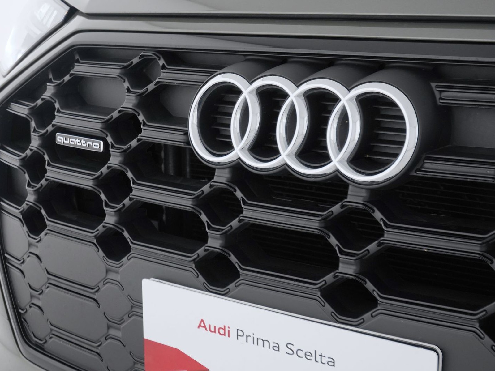 36 - Audi Q5 40 2.0 tdi mhev 12v s line quattro s tronic