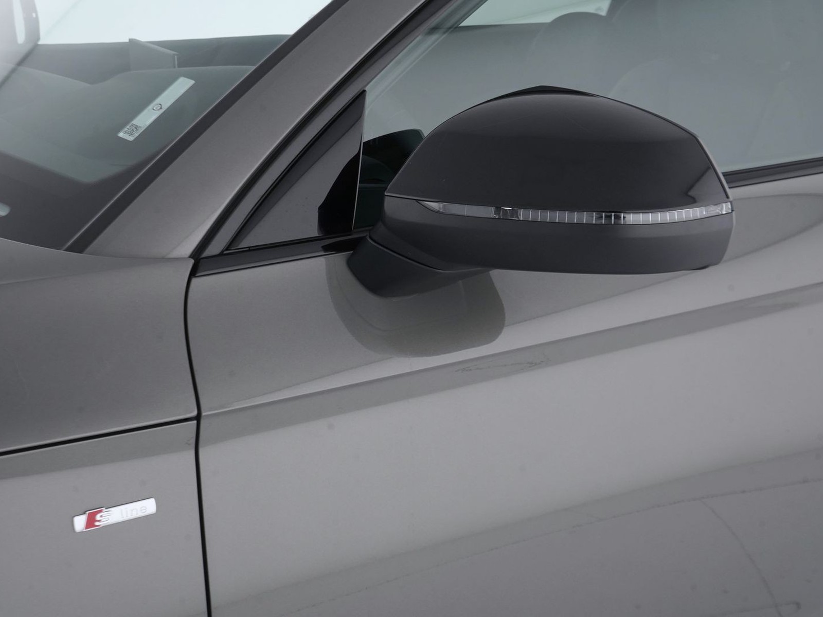 40 - Audi Q5 40 2.0 tdi mhev 12v s line quattro s tronic