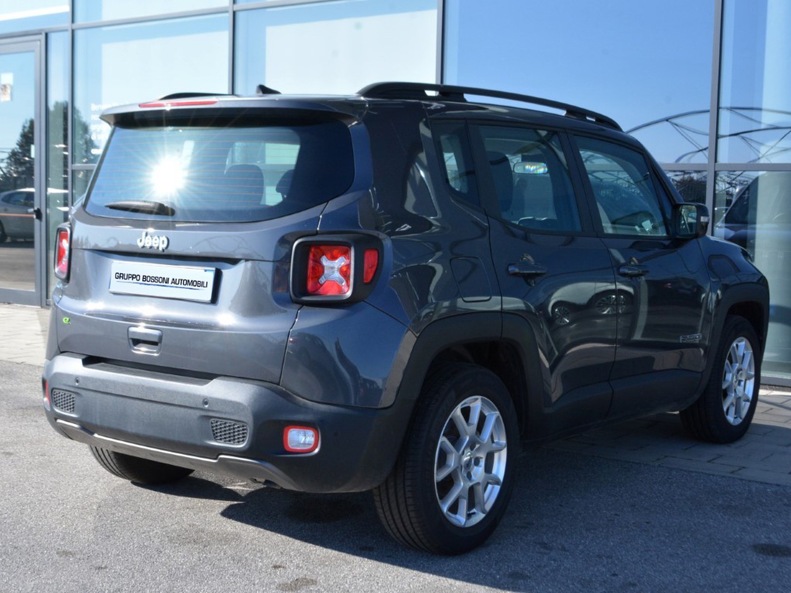 3 - Jeep Renegade 1.5 turbo t4 mhev 130cv limited 2wd