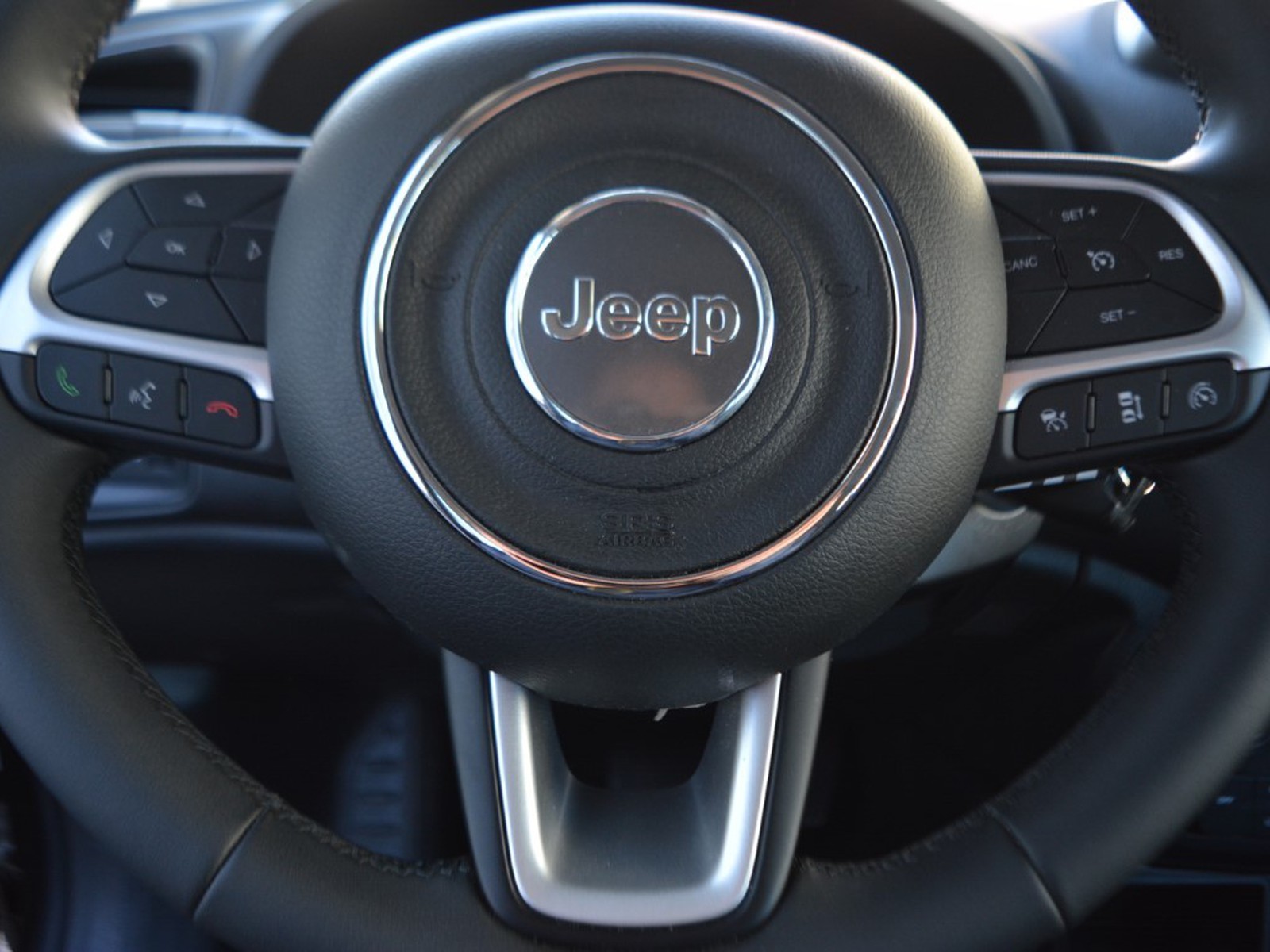 9 - Jeep Renegade 1.5 turbo t4 mhev 130cv limited 2wd