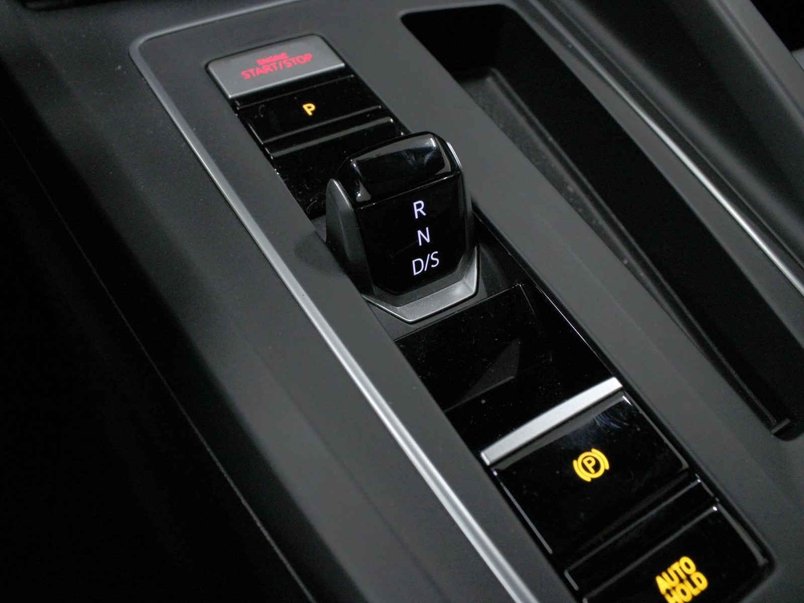 21 - Volkswagen Golf 1.4 gte dsg