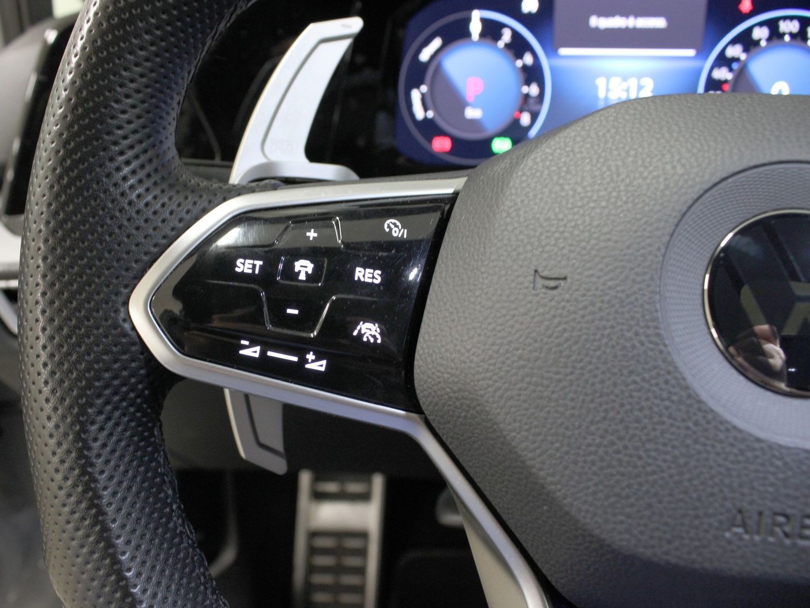 23 - Volkswagen Golf 1.4 gte dsg