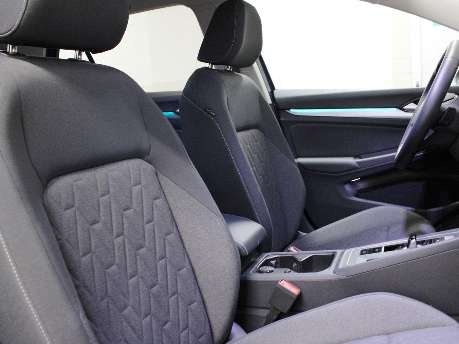 8 - Volkswagen Golf 2.0 tdi scr 150cv edition plus dsg