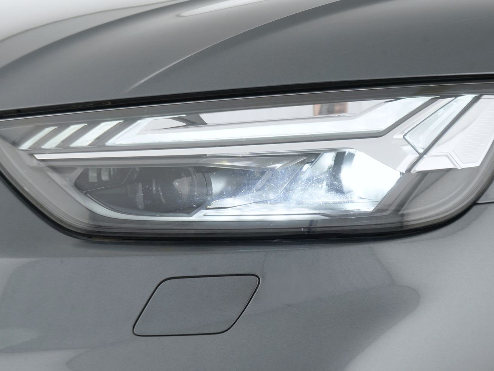 6 - Audi Q5 40 2.0 tdi mhev 12v s line quattro s tronic