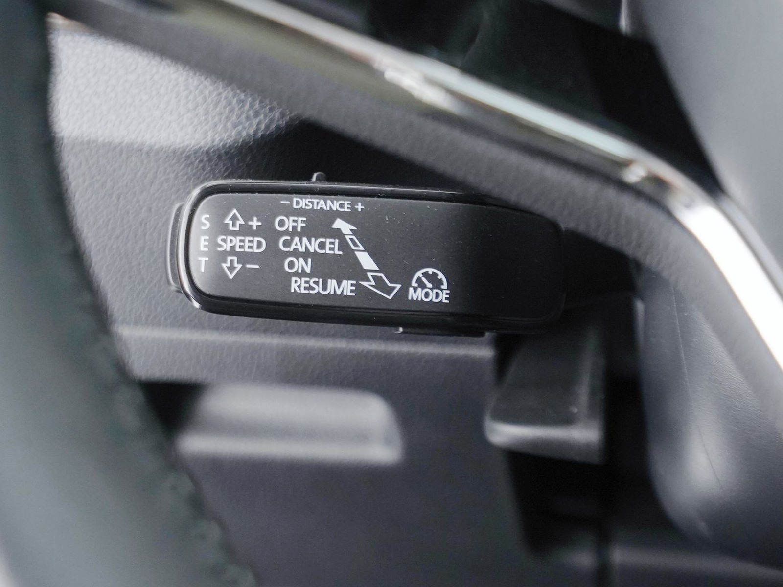 29 - Skoda Kamiq 1.5 tsi act 150cv dark shade dsg