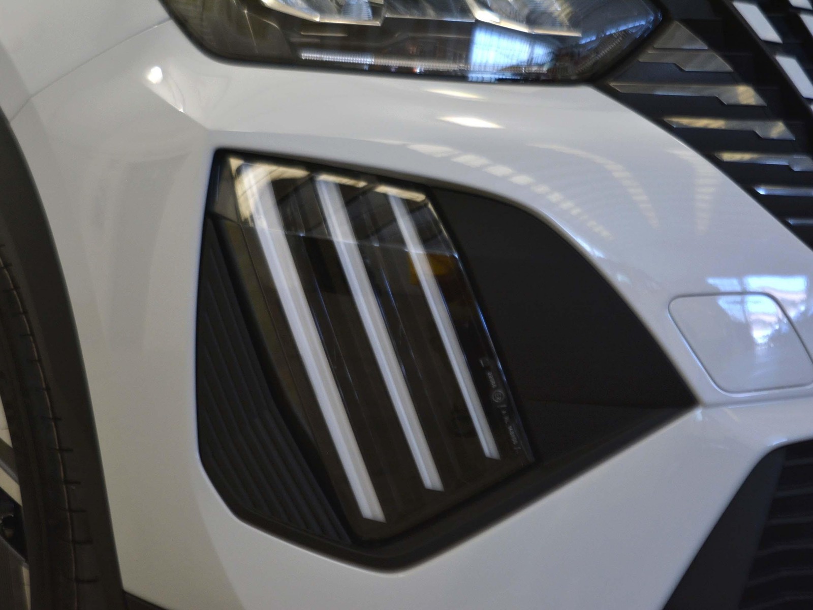 22 - Peugeot 2008 1.2 puretech 100cv allure s&s