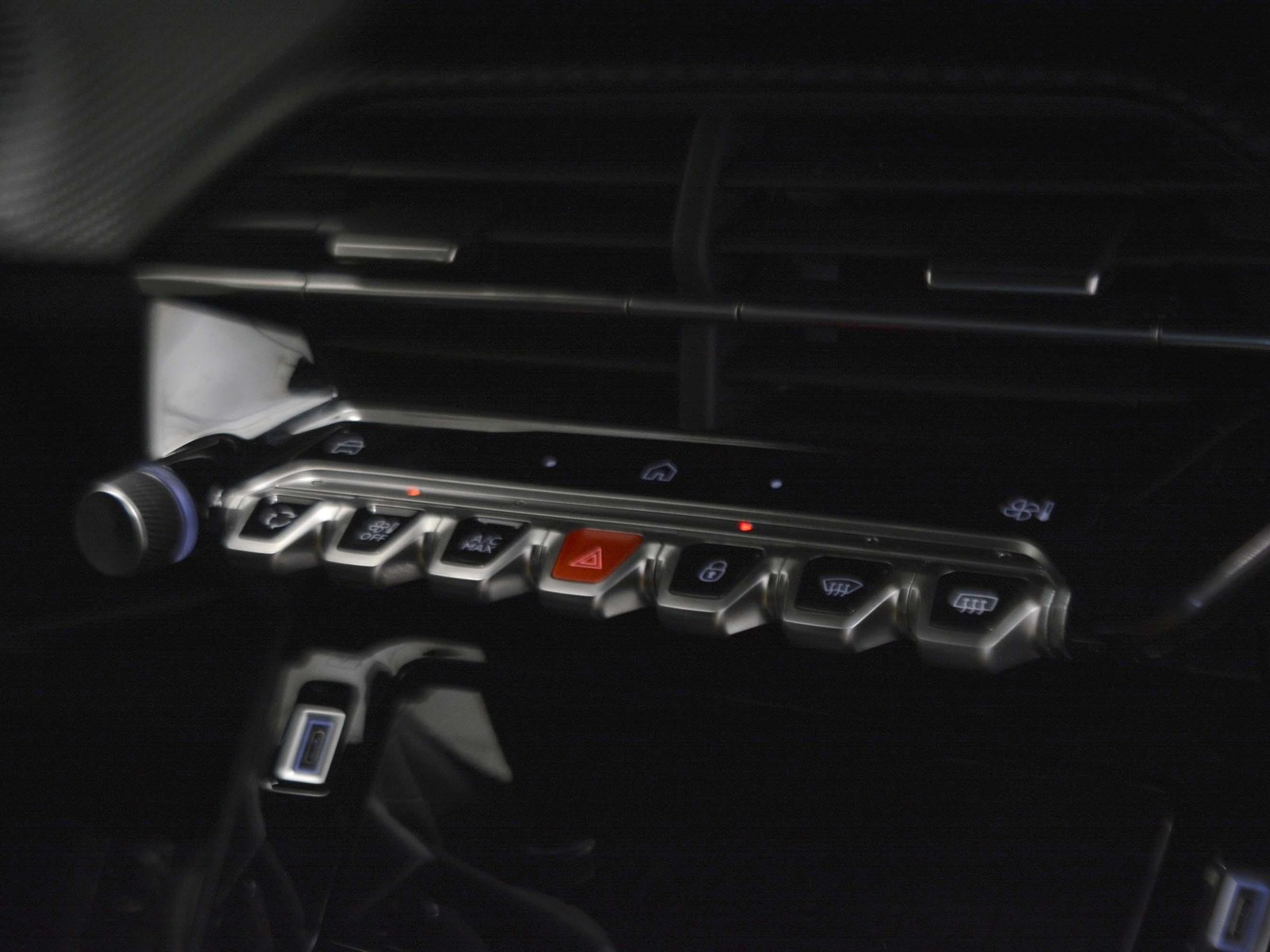 11 - Peugeot 2008 1.2 puretech 100cv allure s&s