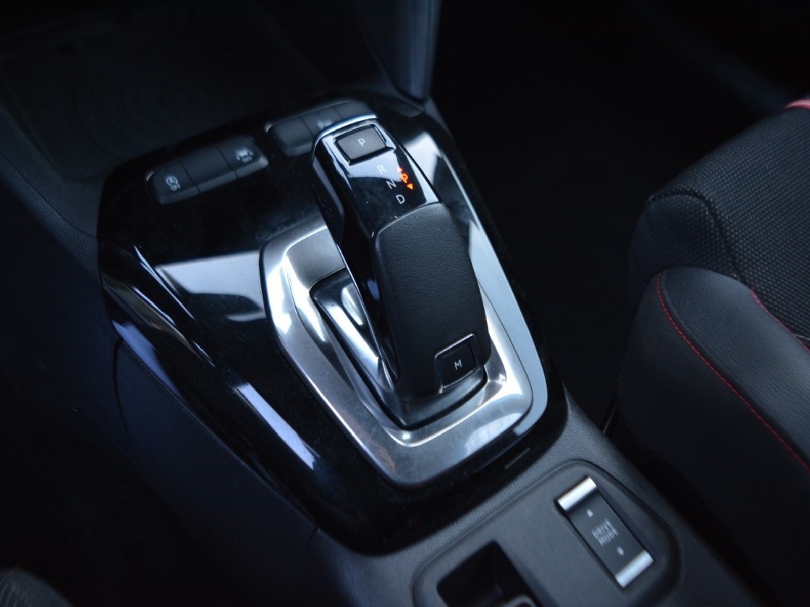 18 - Opel Corsa 5 porte 1.2 130cv gs line at8 s&s