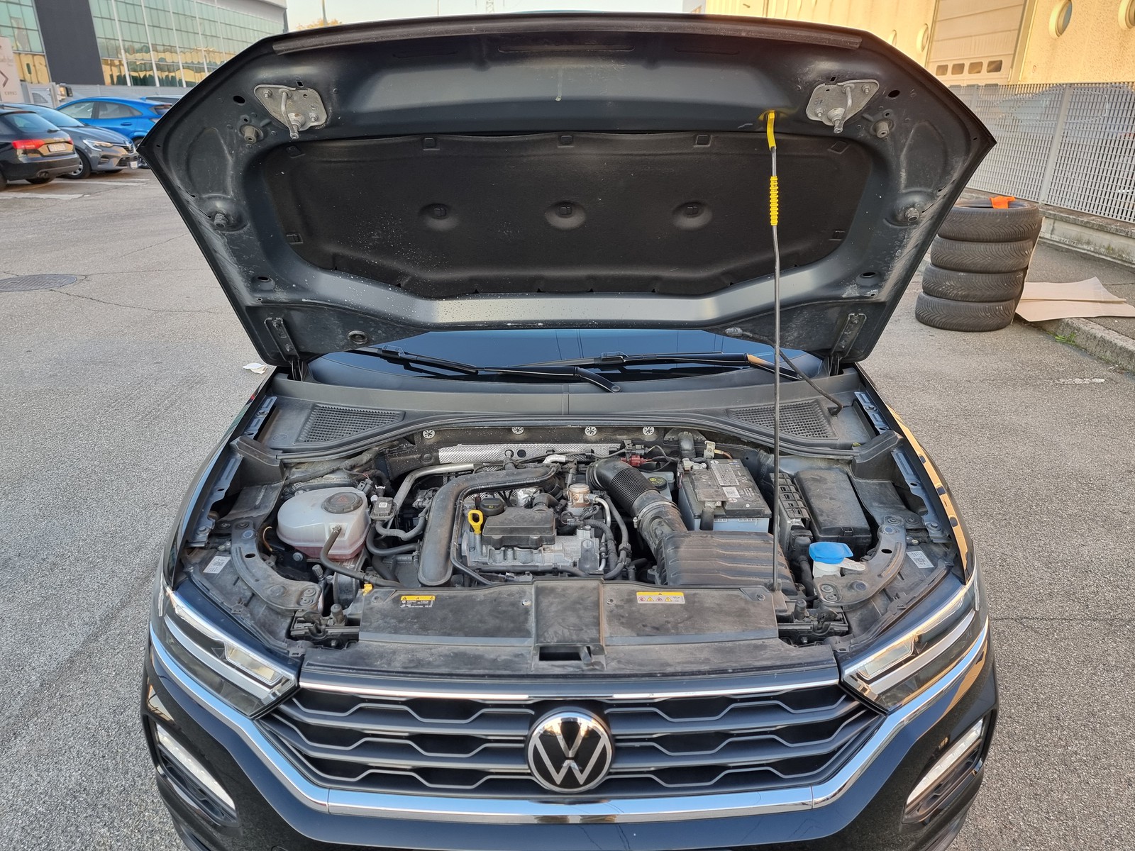 30 - Volkswagen T-Roc 1.0 tsi 110cv style