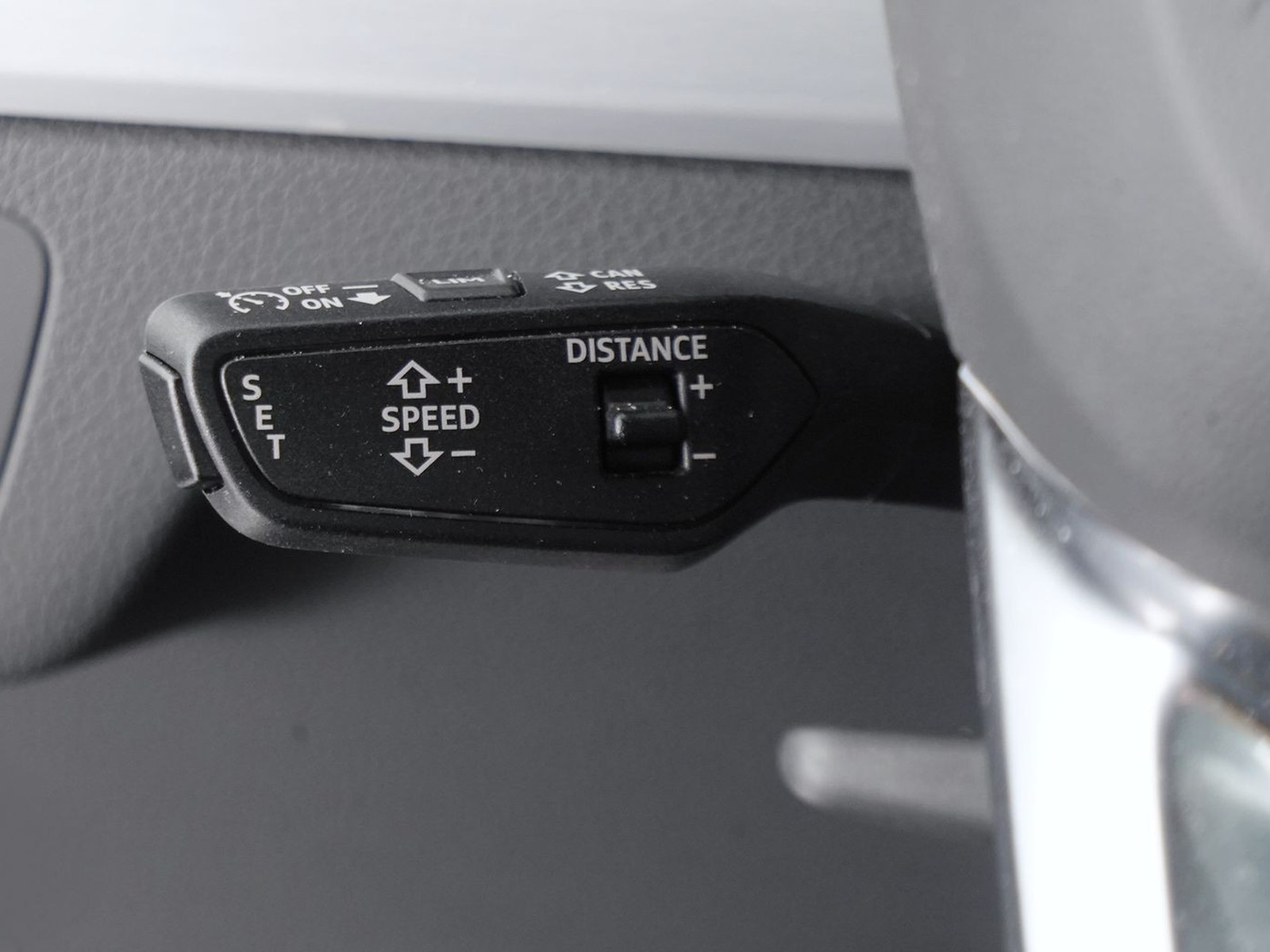 24 - Audi Q5 sportback 40 2.0 tdi mhev 12v s line quattro s tronic