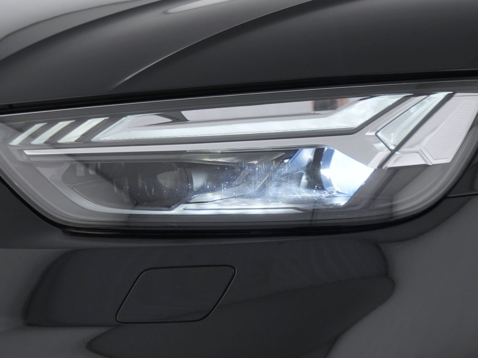 6 - Audi Q5 sportback 40 2.0 tdi mhev 12v s line quattro s tronic