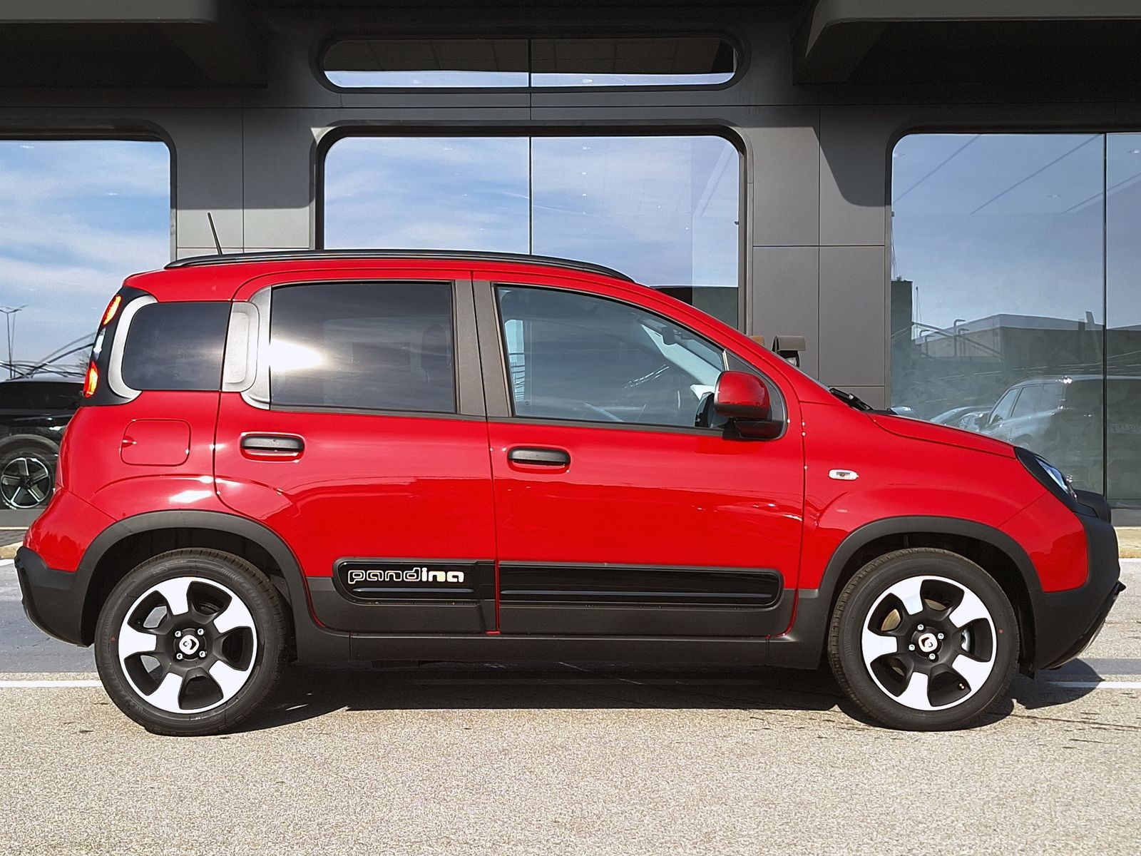 4 - Fiat Pandina cross 1.0 firefly hybrid 70cv s&s