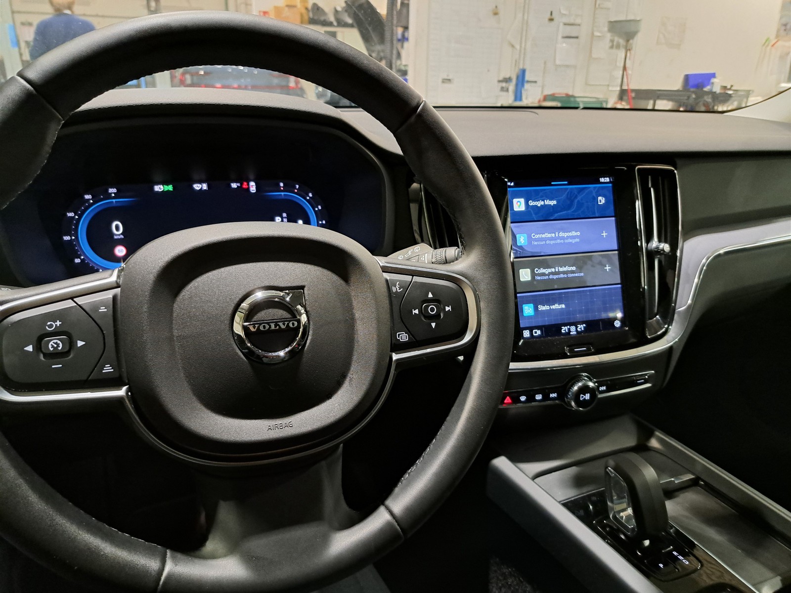 9 - Volvo V60 2.0 b3 core automatico